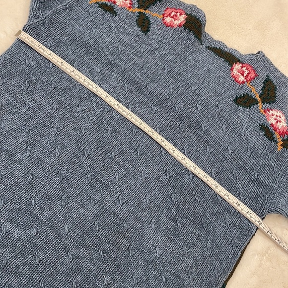 Vintage Handknit Linen and Cotton Sweater - Picture 9 of 11